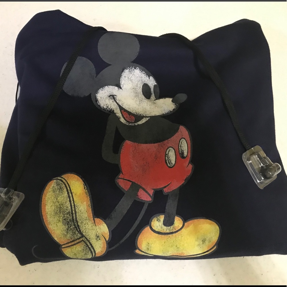 🆕⭐️Disney Hoodie with earphones⭐️